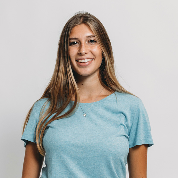 GettyImages-1351047032-6x6